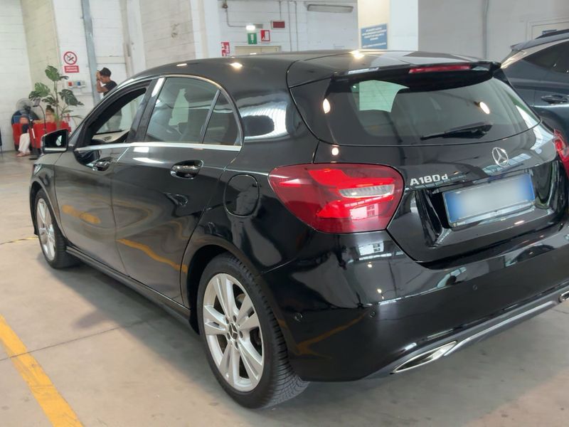 Mercedes-Benz A-Klasse A 180 CDI BlueEfficiency Urban 2017 – снимка 6