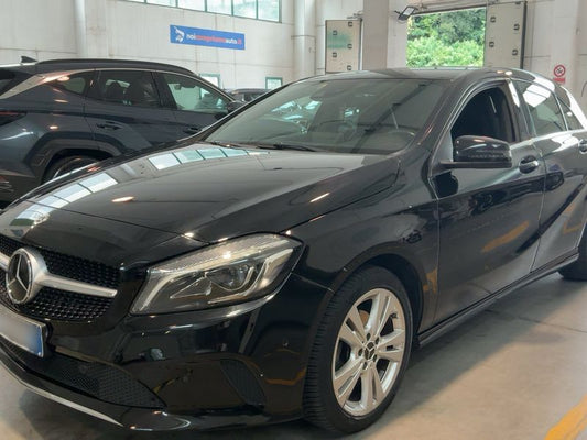 Mercedes-Benz A-Klasse A 180 CDI BlueEfficiency Urban 2017 – снимка 2
