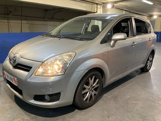 Toyota Corolla Verso 2.2 D-4D Terra 2008 – снимка 1