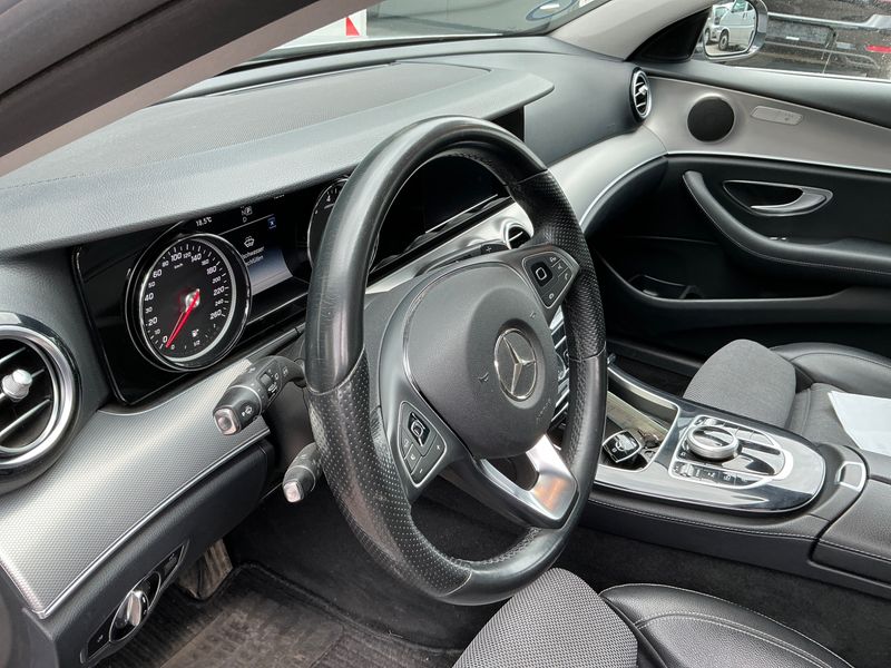 Mercedes-Benz E-Klasse E 200 T Avantgarde 2017 – снимка 35
