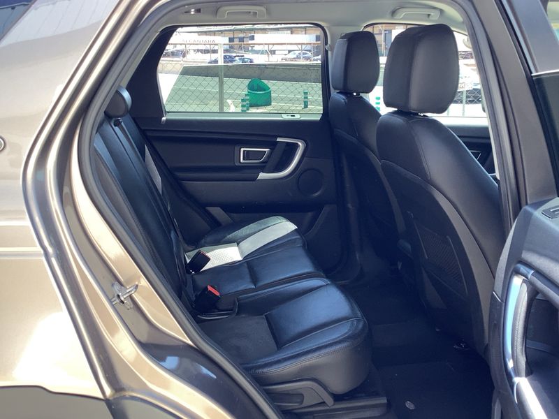 Land Rover Discovery Sport 2.0 Td4 SE AWD 2016 – снимка 19