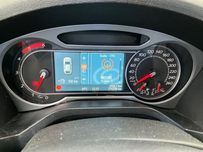 Ford Galaxy 2.0 TDCi Titanium 2009 – снимка 4