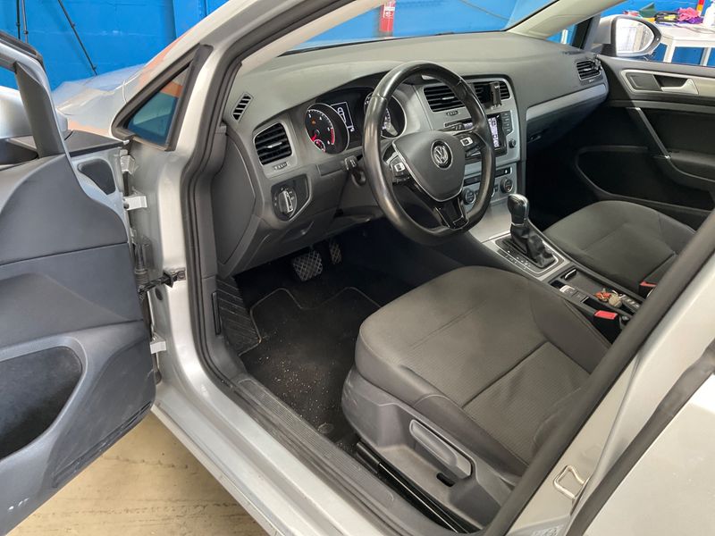 Volkswagen Golf VII 2.0 TDI Advance BlueMotion Tech 2014 – снимка 29