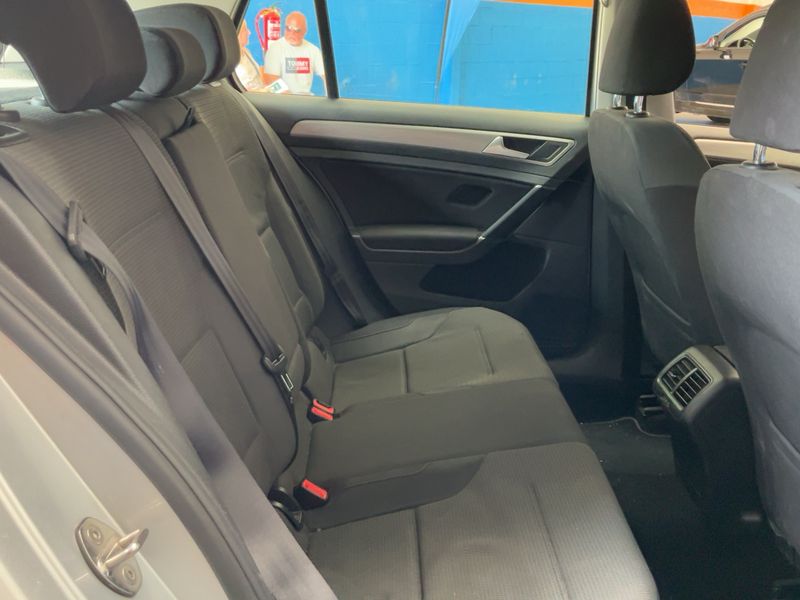 Volkswagen Golf VII 2.0 TDI Advance BlueMotion Tech 2014 – снимка 19