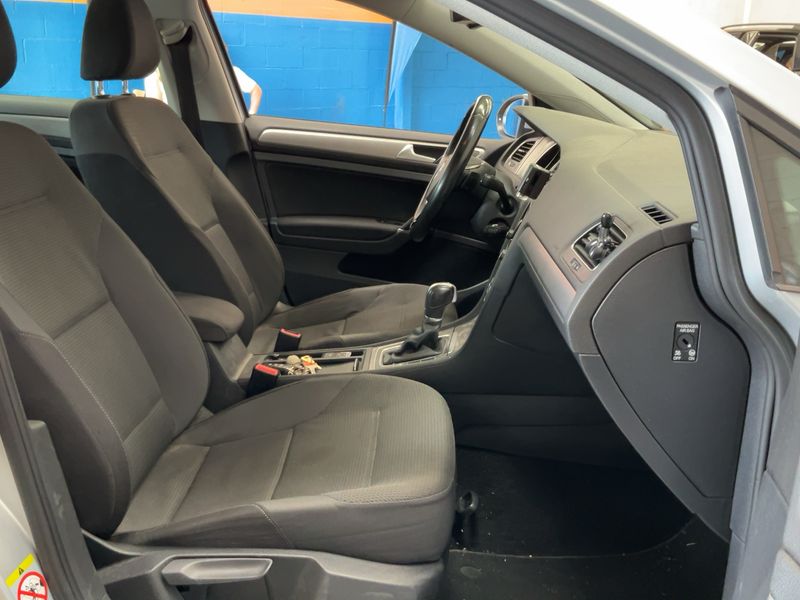 Volkswagen Golf VII 2.0 TDI Advance BlueMotion Tech 2014 – снимка 16