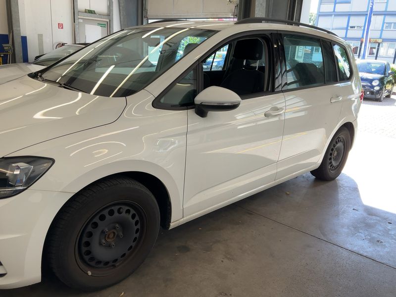 Volkswagen Touran 1.2 TSI Comfortline BlueMotion Tech 2016 – снимка 2