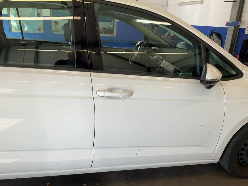 Volkswagen Touran 1.2 TSI Comfortline BlueMotion Tech 2016 – снимка 10