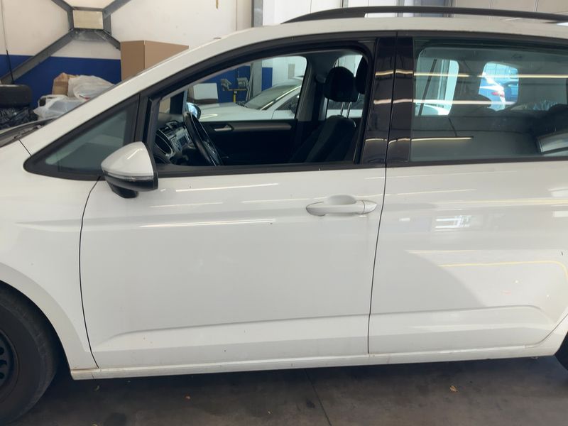 Volkswagen Touran 1.2 TSI Comfortline BlueMotion Tech 2016 – снимка 4