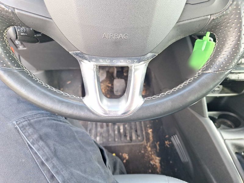 Peugeot 208 1.2 PureTech Allure 2017 – снимка 68