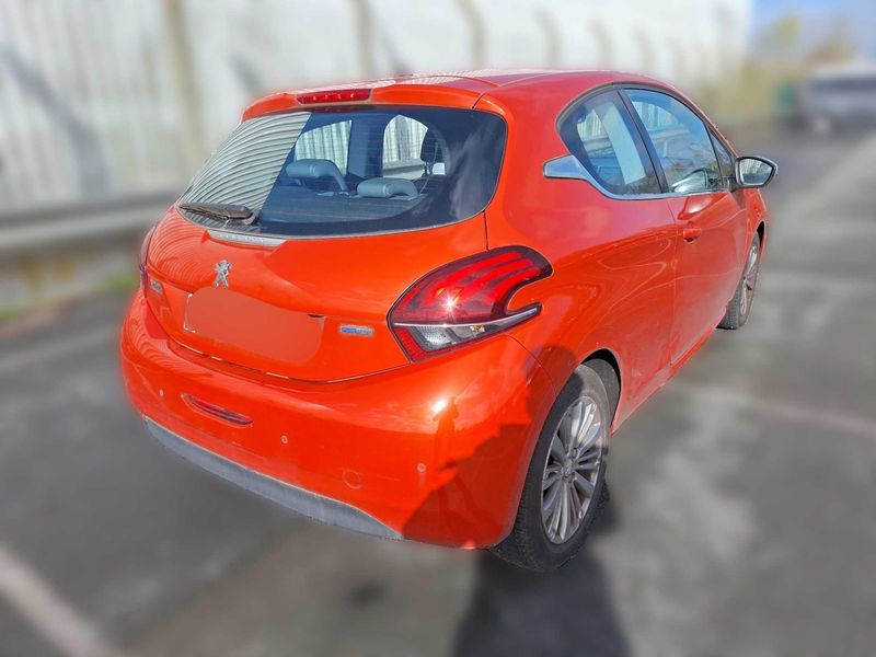 Peugeot 208 1.2 PureTech Allure 2017 – снимка 5