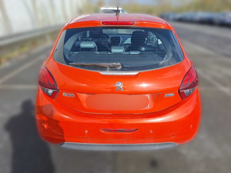 Peugeot 208 1.2 PureTech Allure 2017 – снимка 4