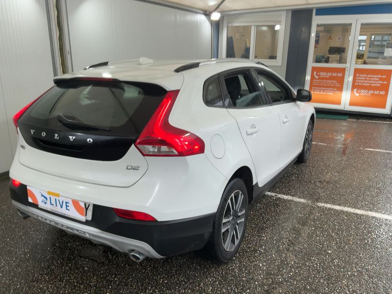 Volvo V40 Cross Country 2.0 D2 Plus 2019 – снимка 8