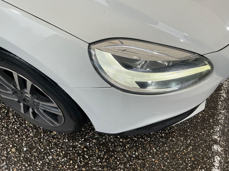 Volvo V40 Cross Country 2.0 D2 Plus 2019 – снимка 40