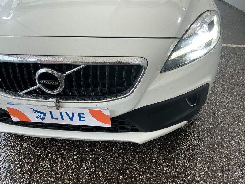 Volvo V40 Cross Country 2.0 D2 Plus 2019 – снимка 38