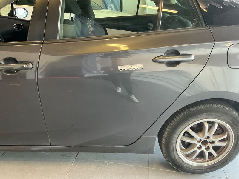 Toyota Prius 1.8 Hybrid Dynamic 2016 – снимка 28