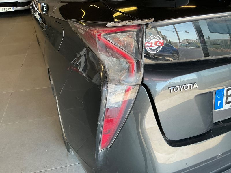 Toyota Prius 1.8 Hybrid Dynamic 2016 – снимка 37