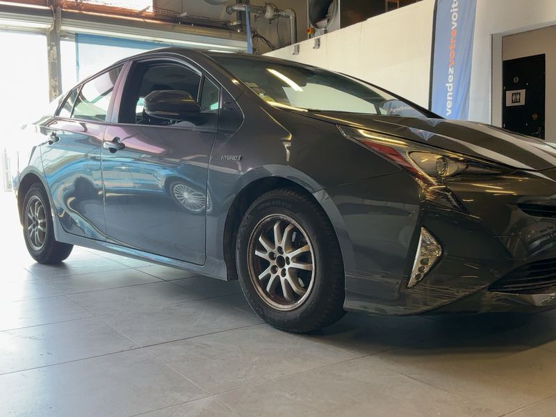 Toyota Prius 1.8 Hybrid Dynamic 2016 – снимка 12