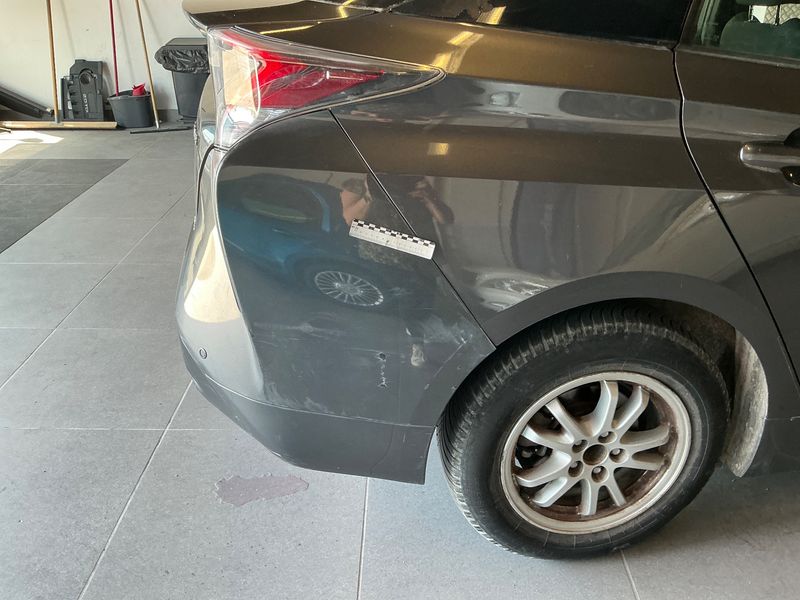 Toyota Prius 1.8 Hybrid Dynamic 2016 – снимка 22