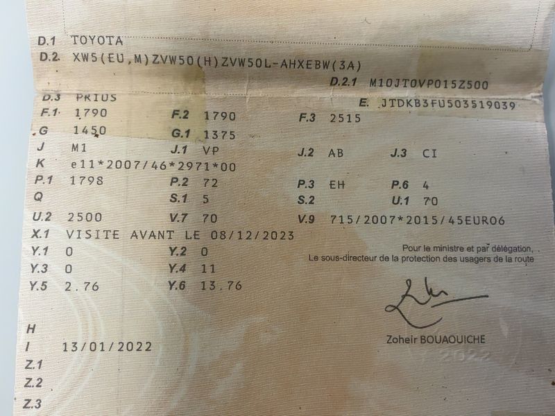 Toyota Prius 1.8 Hybrid Dynamic 2016 – снимка 20