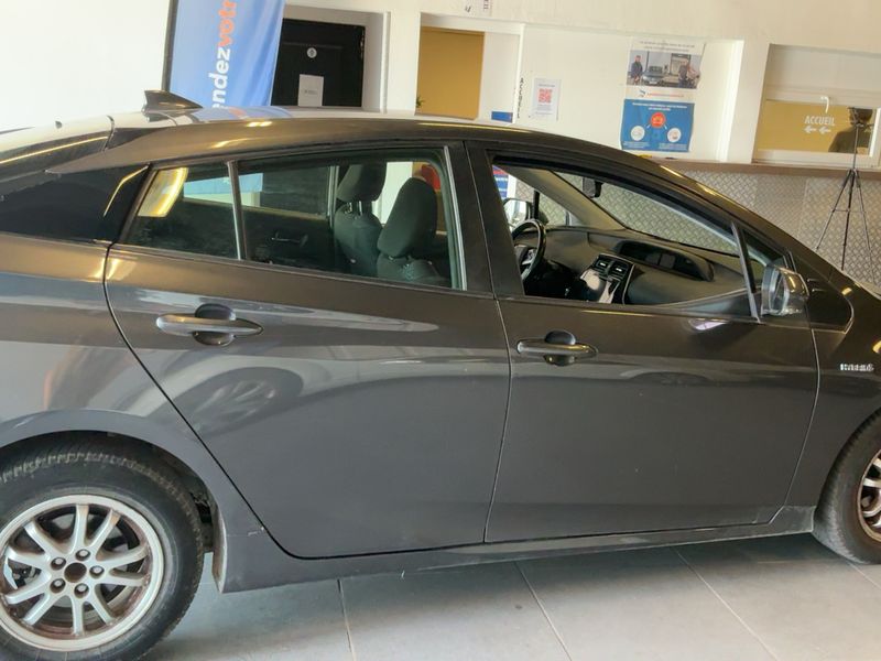 Toyota Prius 1.8 Hybrid Dynamic 2016 – снимка 10