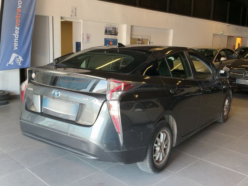 Toyota Prius 1.8 Hybrid Dynamic 2016 – снимка 8