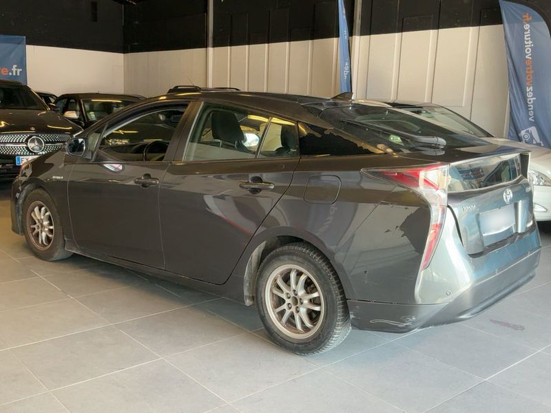 Toyota Prius 1.8 Hybrid Dynamic 2016 – снимка 6