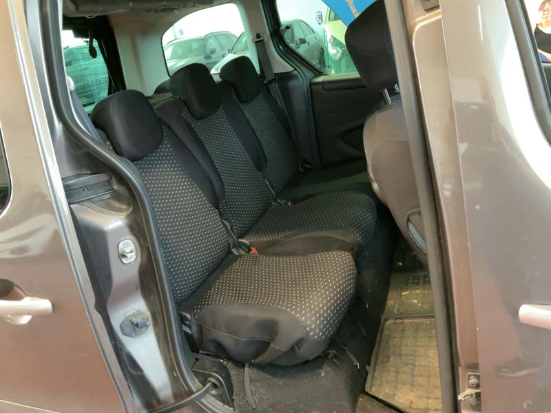 Citroen Berlingo 1.6 Blue-HDi Selection 2017 – снимка 20