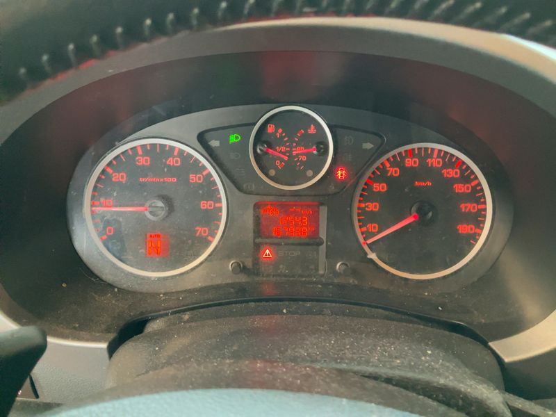 Citroen Berlingo 1.6 Blue-HDi Selection 2017 – снимка 19