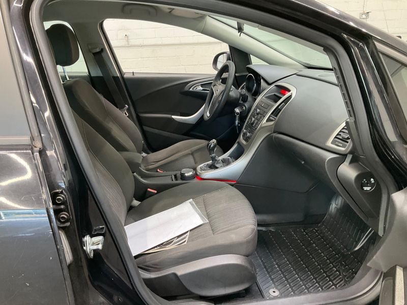 Opel Astra 1.6 Edition 2010 – снимка 3