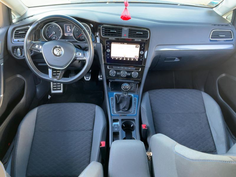 Volkswagen Golf VII 1.0 TSI Connect Start-Stopp 2019 – снимка 17