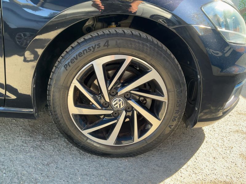 Volkswagen Golf VII 1.0 TSI Connect Start-Stopp 2019 – снимка 11