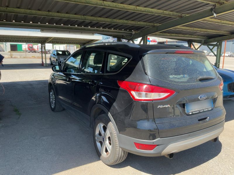 Ford Kuga 2.0 TDCi Plus 2015 – снимка 6