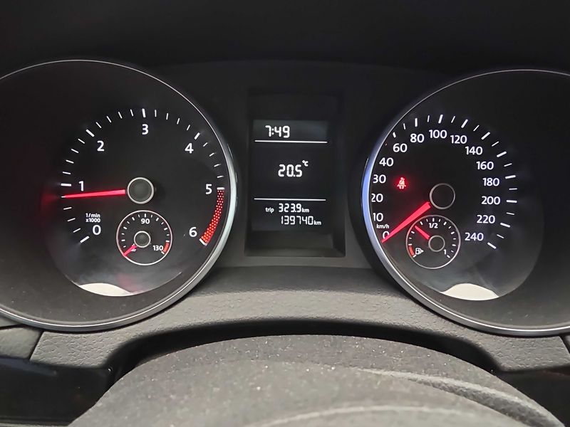 Volkswagen Golf VI 1.6 TDI 2009 – снимка 12