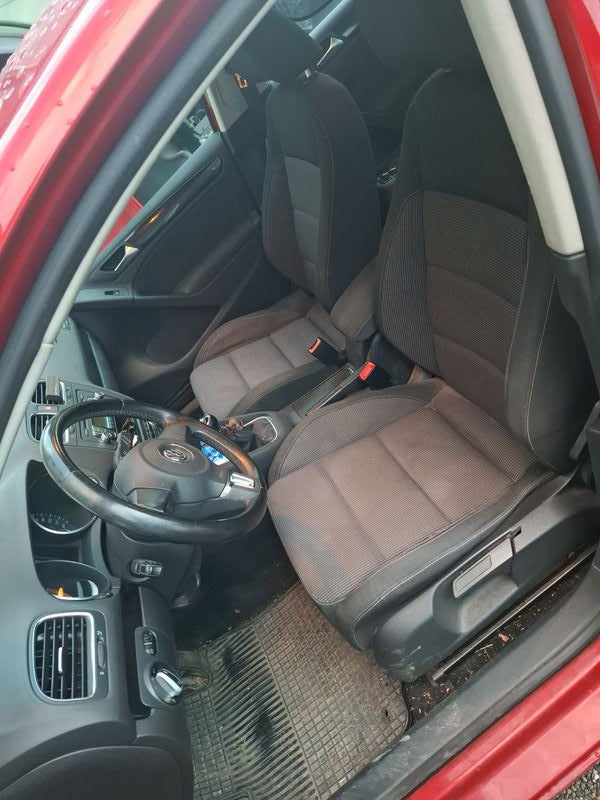 Volkswagen Golf VI 1.6 TDI Confortline 2009 – снимка 18
