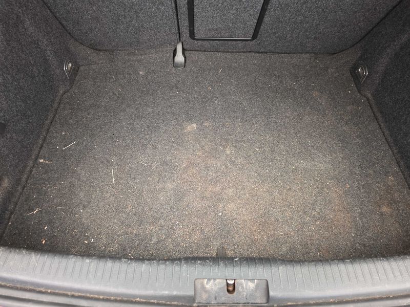 Volkswagen Golf VI 1.6 TDI 2009 – снимка 46