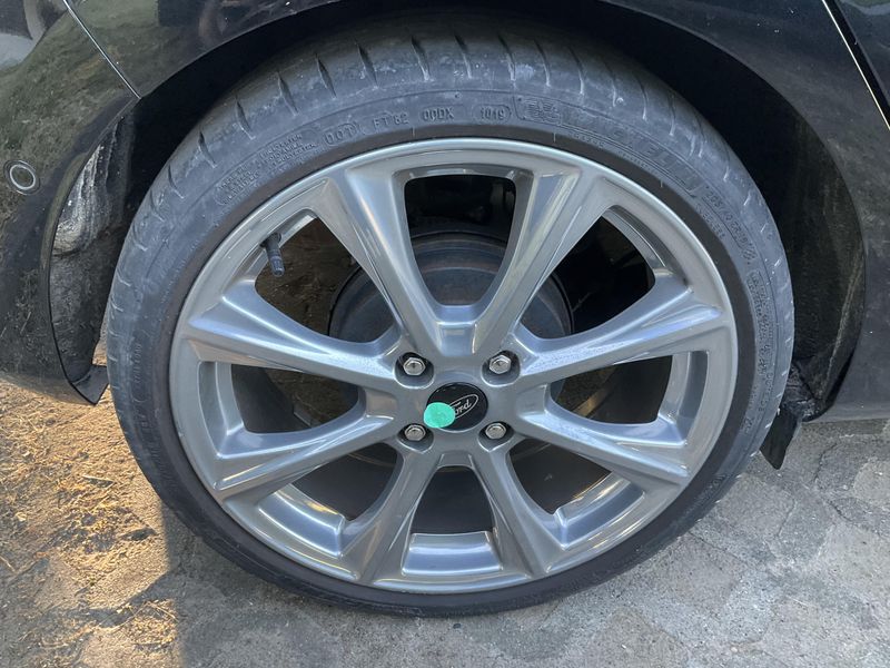 Ford Fiesta 1.0 EcoBoost Vignale 2019 – снимка 9