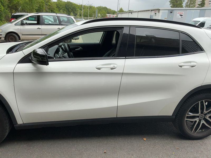 Mercedes-Benz GLA-Klasse GLA 180 Sensation 2018 – снимка 4