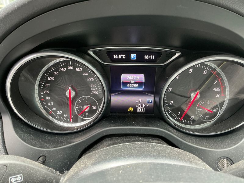 Mercedes-Benz GLA-Klasse GLA 180 Sensation 2018 – снимка 18