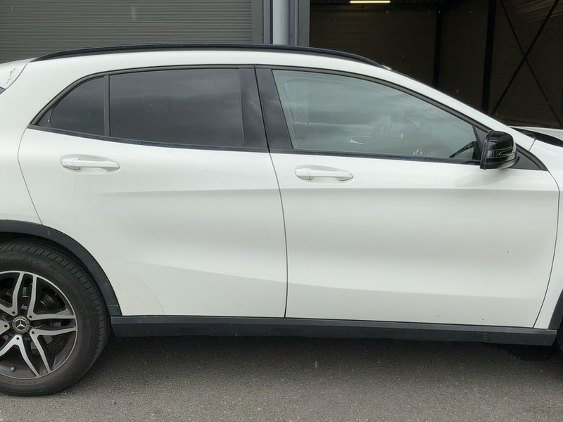 Mercedes-Benz GLA-Klasse GLA 180 Sensation 2018 – снимка 10