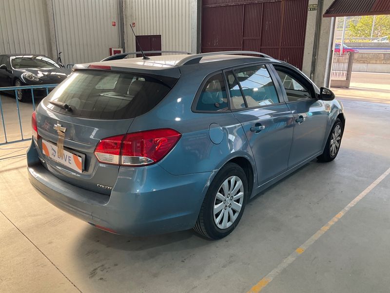 Chevrolet Cruze 1.6 LS+ 2013 – снимка 2