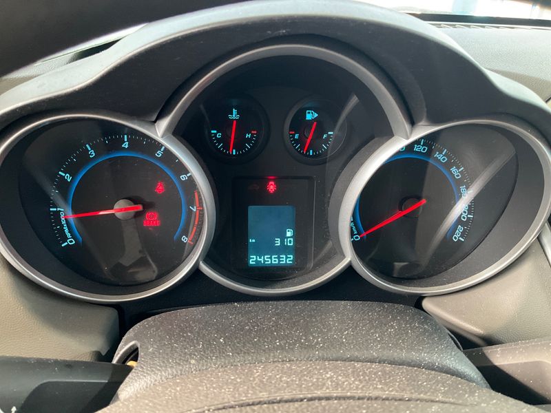 Chevrolet Cruze 1.6 LS+ 2013 – снимка 4