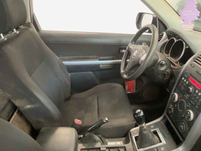 Suzuki Grand Vitara 1.9 DDiS Economy 2011 – снимка 16