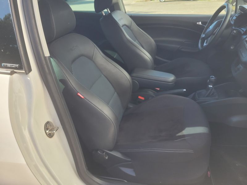 Seat Ibiza 1.2 TSI Stylance / Style 2014 – снимка 3