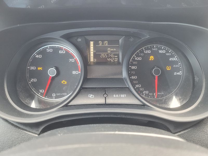 Seat Ibiza 1.2 TSI Stylance / Style 2014 – снимка 4