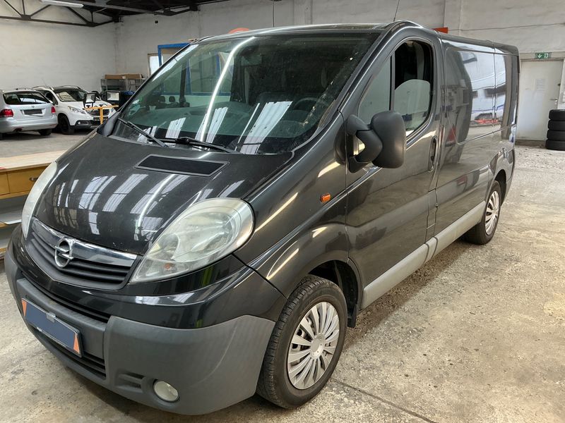 Opel Vivaro 2.0 CDTI Kasten L1H1 2,7t 2013 – снимка 1