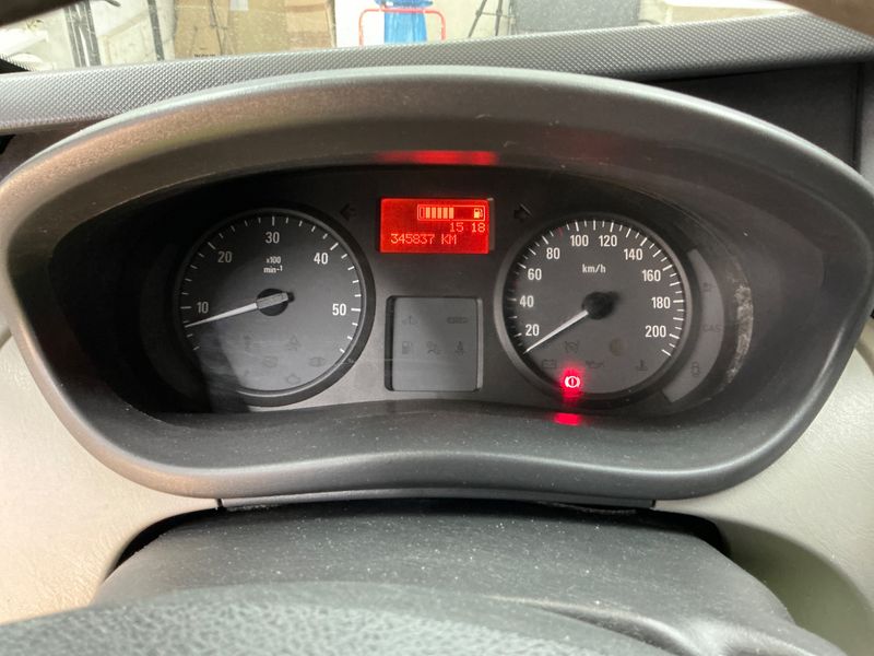 Opel Vivaro 2.0 CDTI Kasten L1H1 2,7t 2013 – снимка 4
