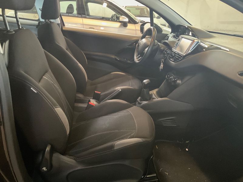 Peugeot 208 1.2 VTi Active 2013 – снимка 3
