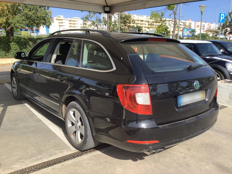 Skoda Superb 2.0 TDI Ambition 2012 – снимка на щета