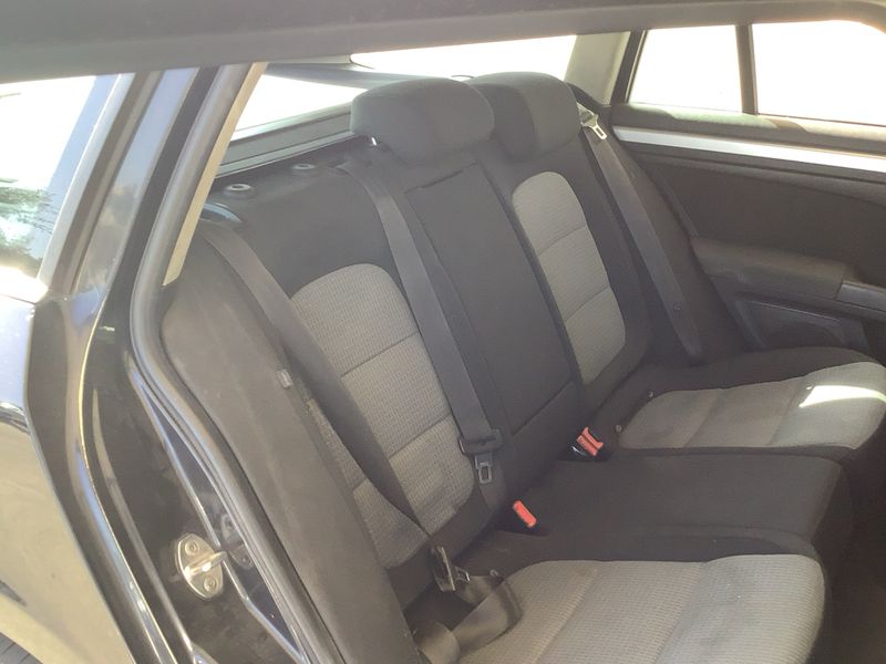 Skoda Superb 2.0 TDI Ambition 2012 – снимка 14