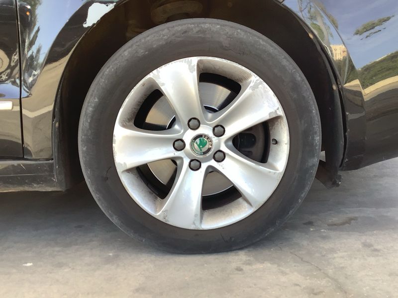 Skoda Superb 2.0 TDI Ambition 2012 – снимка 19